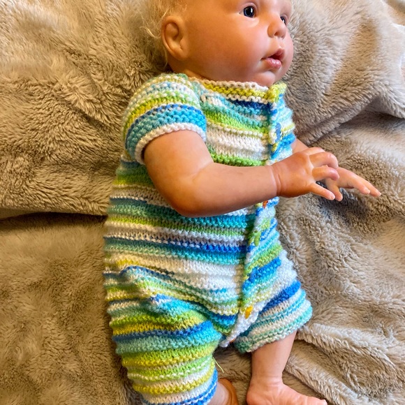 Hand knit baby romper - Picture 2 of 3